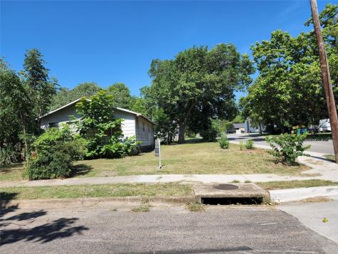 1211 Oak Street Mckinney TX 75069