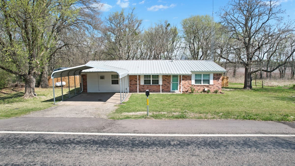 265 S Fm 271 Bonham TX 75418