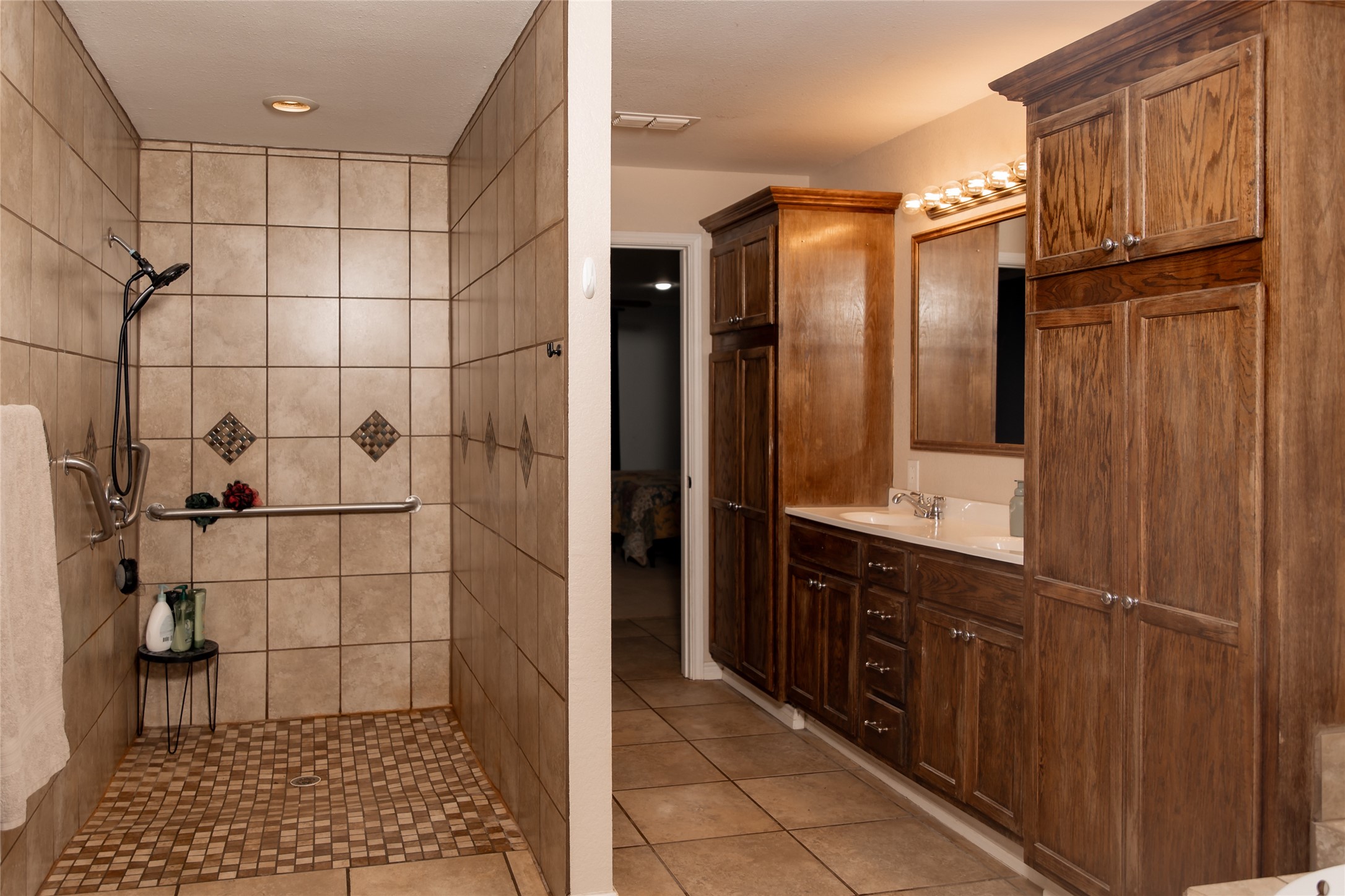 5215 State Highway 7 E Center TX 75935