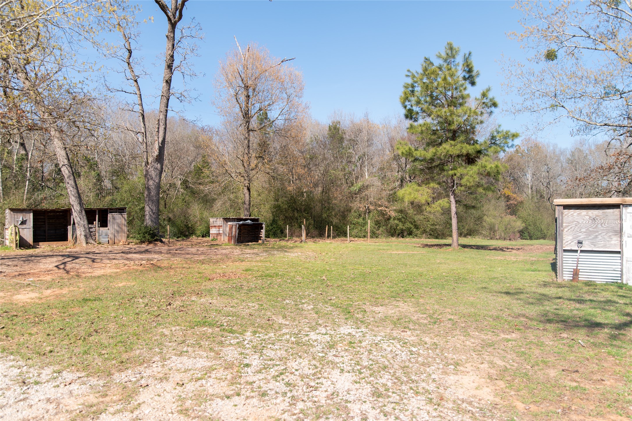 5215 State Highway 7 E Center TX 75935