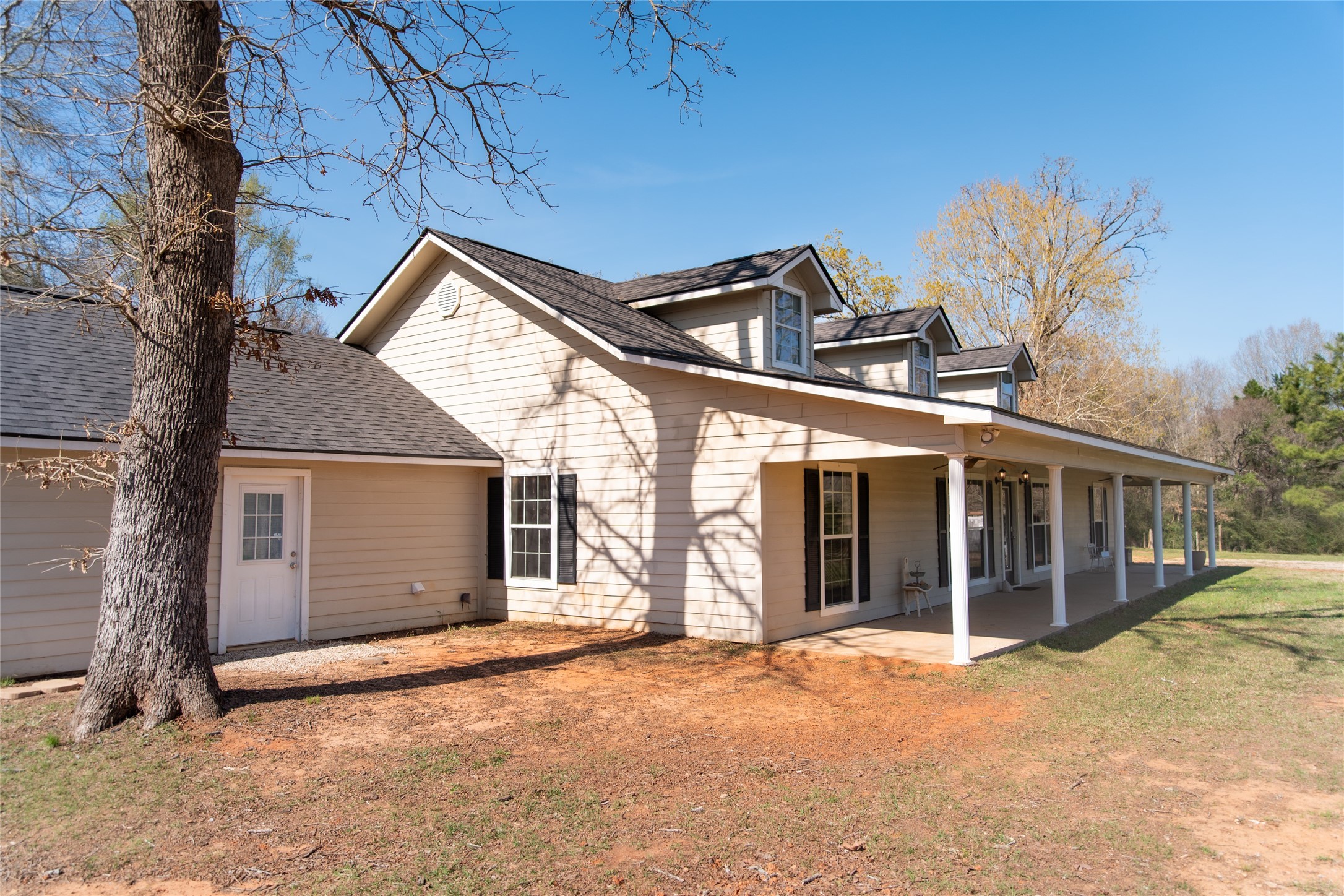 5215 State Highway 7 E Center TX 75935