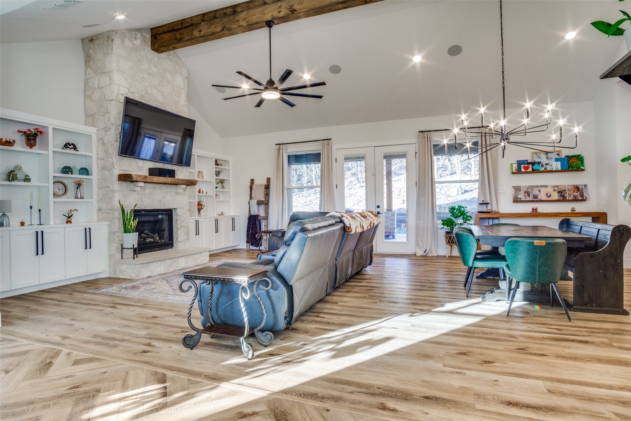 112 Wooded Acres Drive Mineral Wells TX 76067