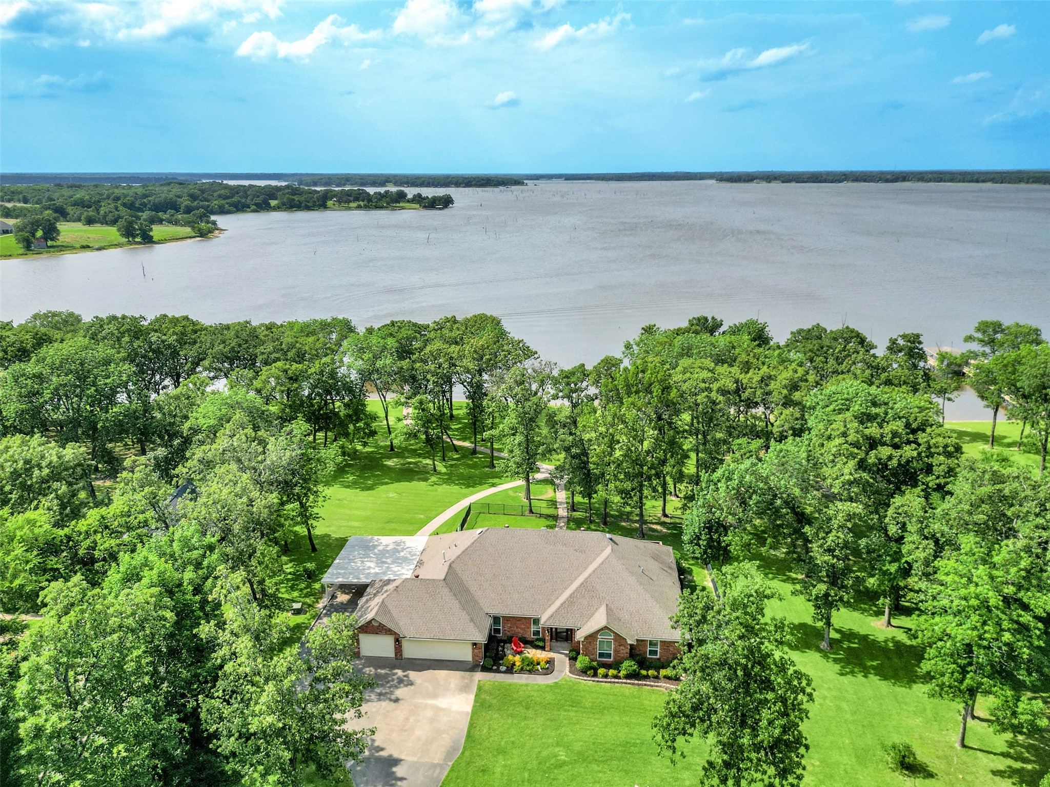 525 Rs County Road 3346 Emory TX 75440