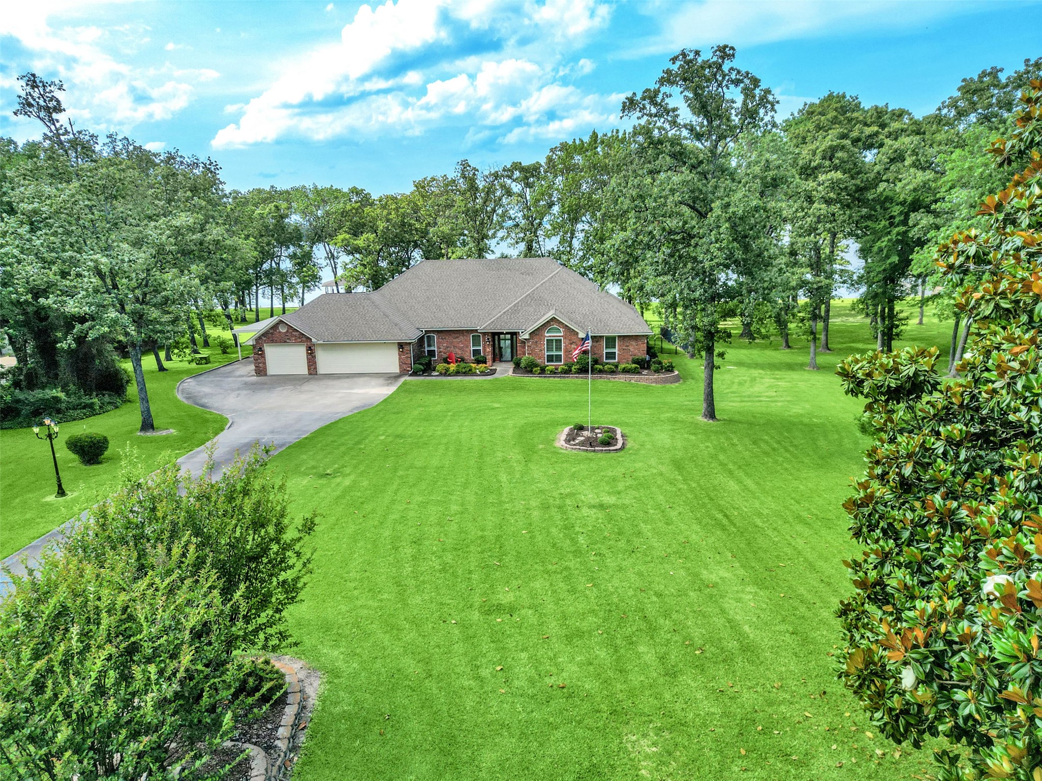 525 Rs County Road 3346 Emory TX 75440