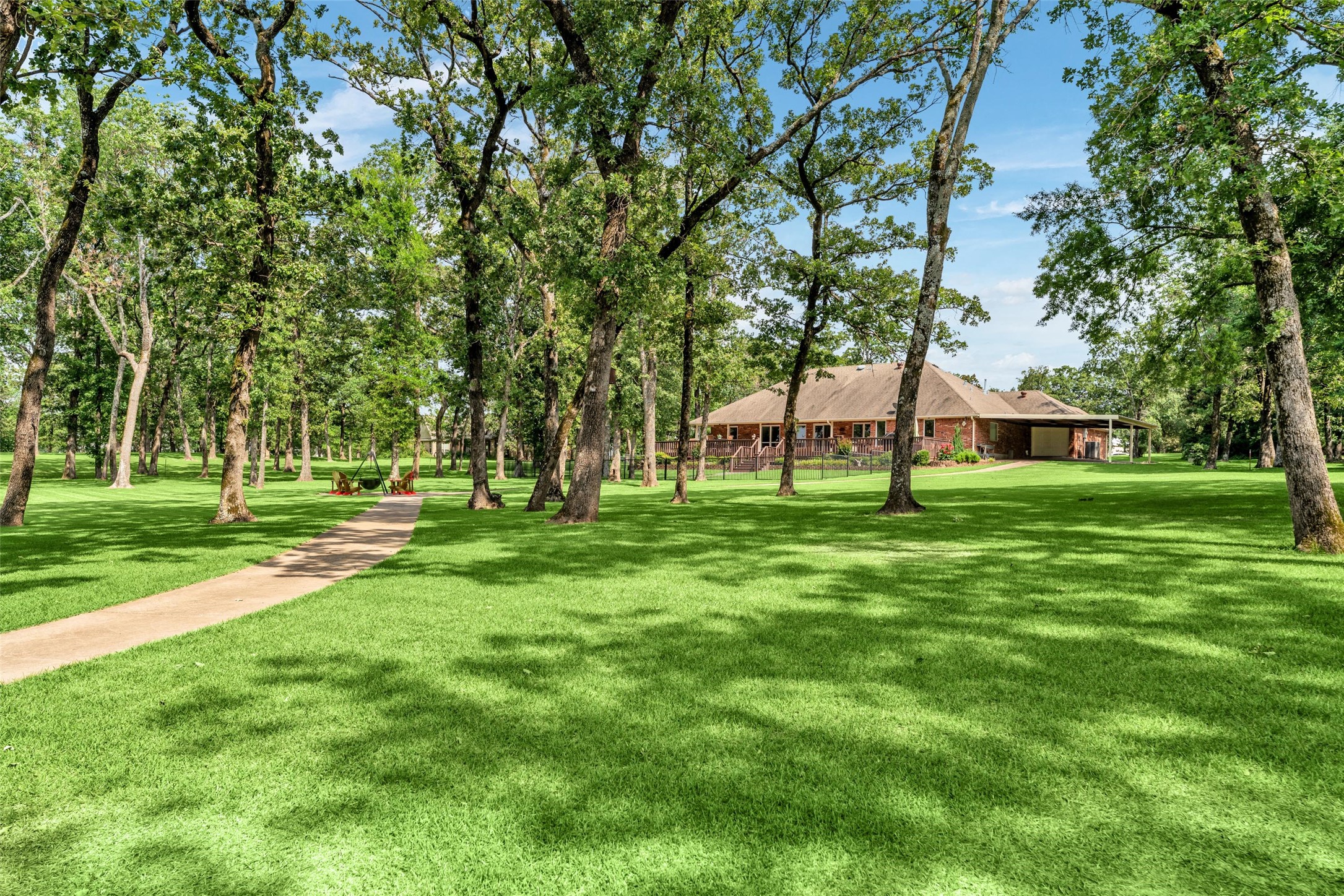 525 Rs County Road 3346 Emory TX 75440