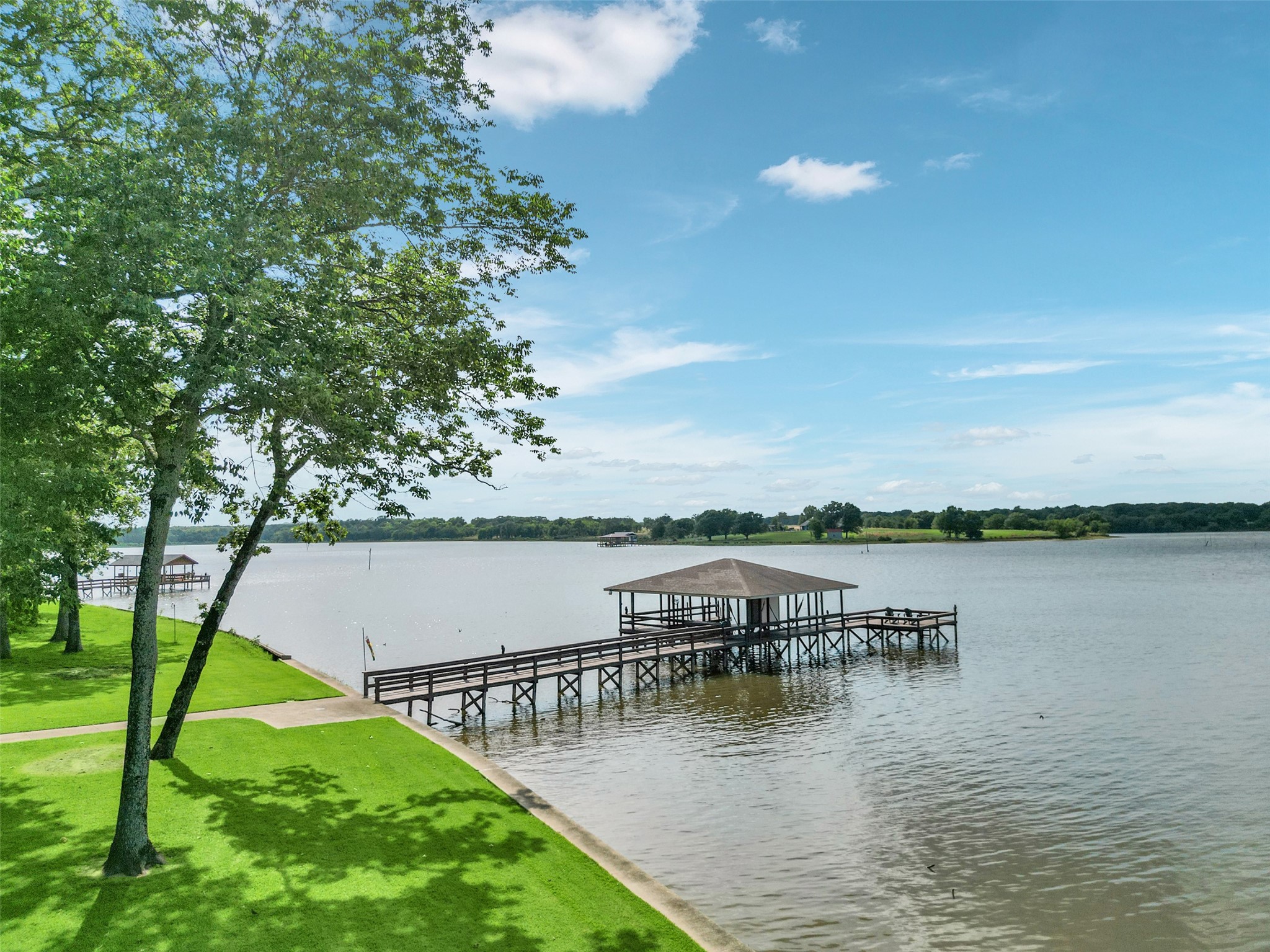 525 Rs County Road 3346 Emory TX 75440