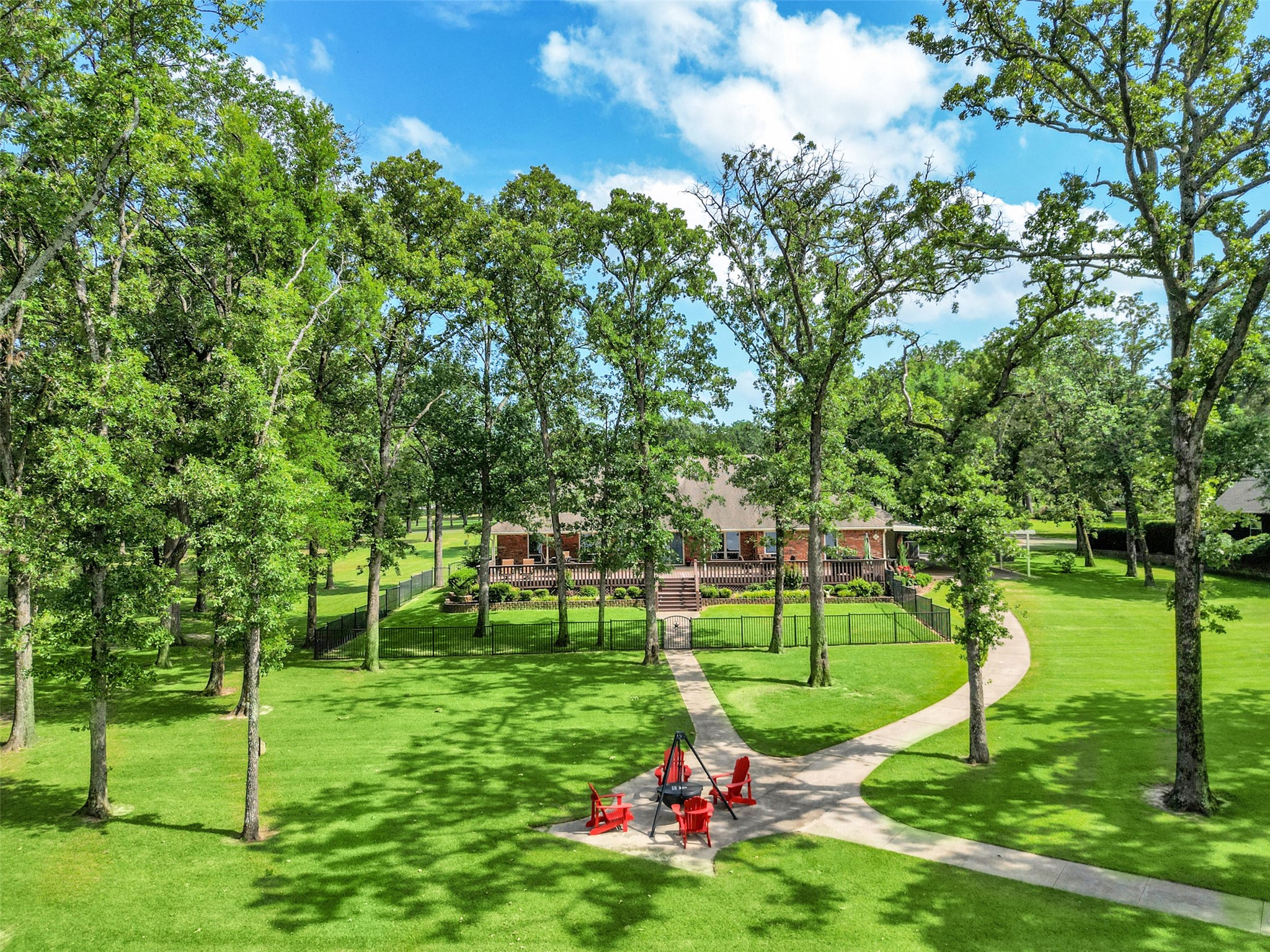 525 Rs County Road 3346 Emory TX 75440
