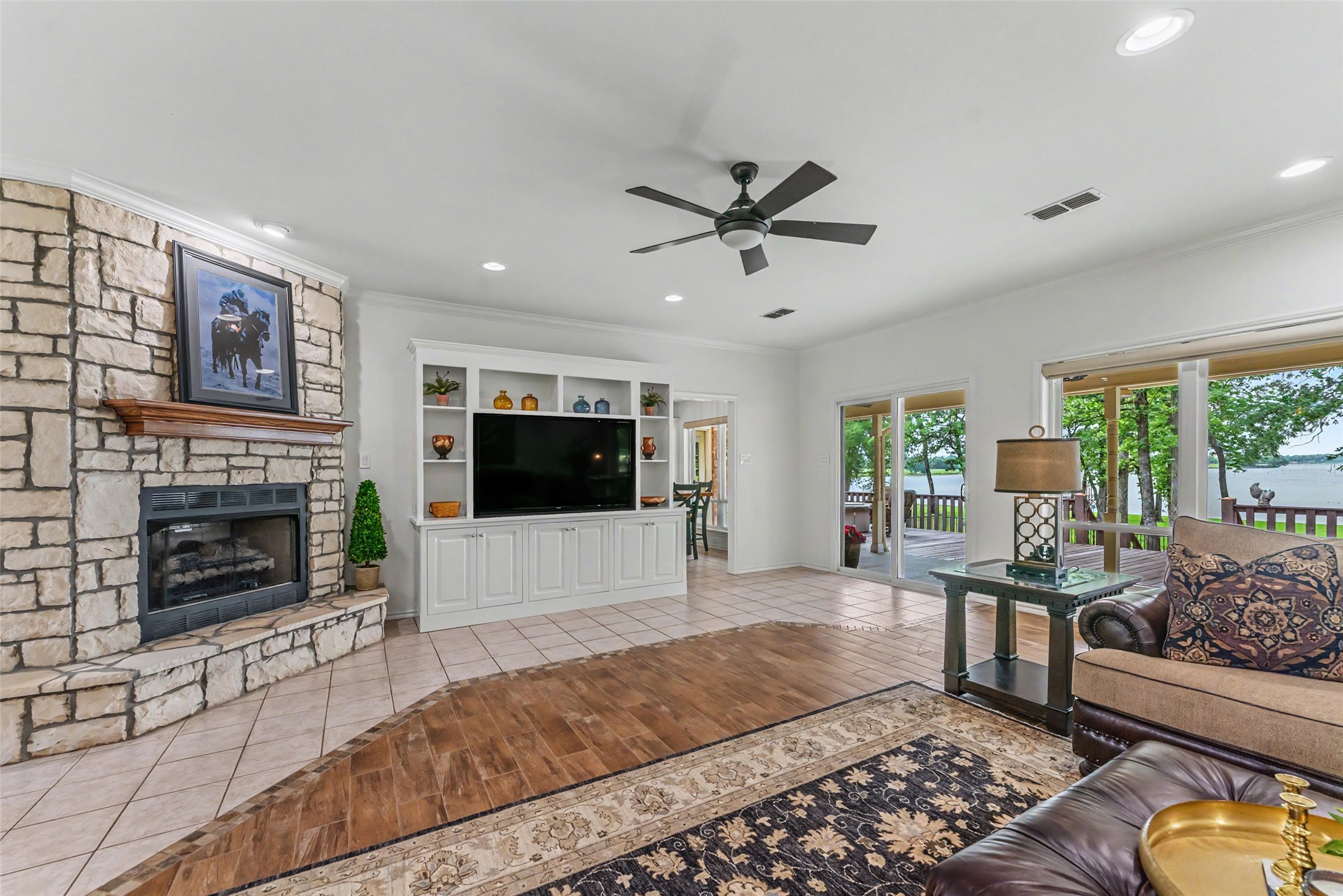 525 Rs County Road 3346 Emory TX 75440