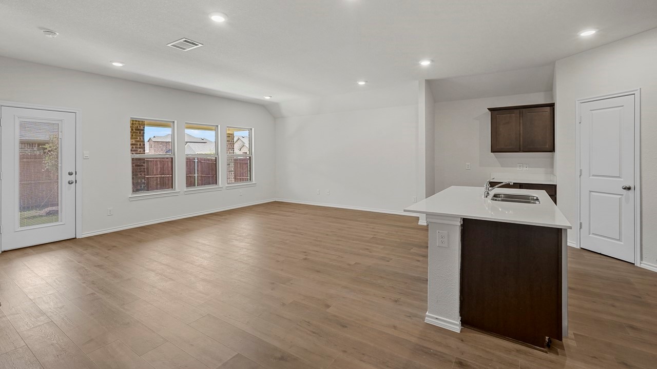 1679 Mantle Road Crandall TX 75114