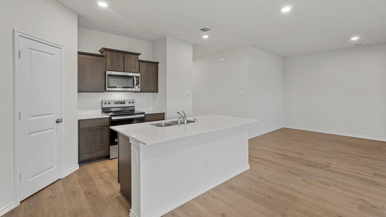 1679 Mantle Road Crandall TX 75114