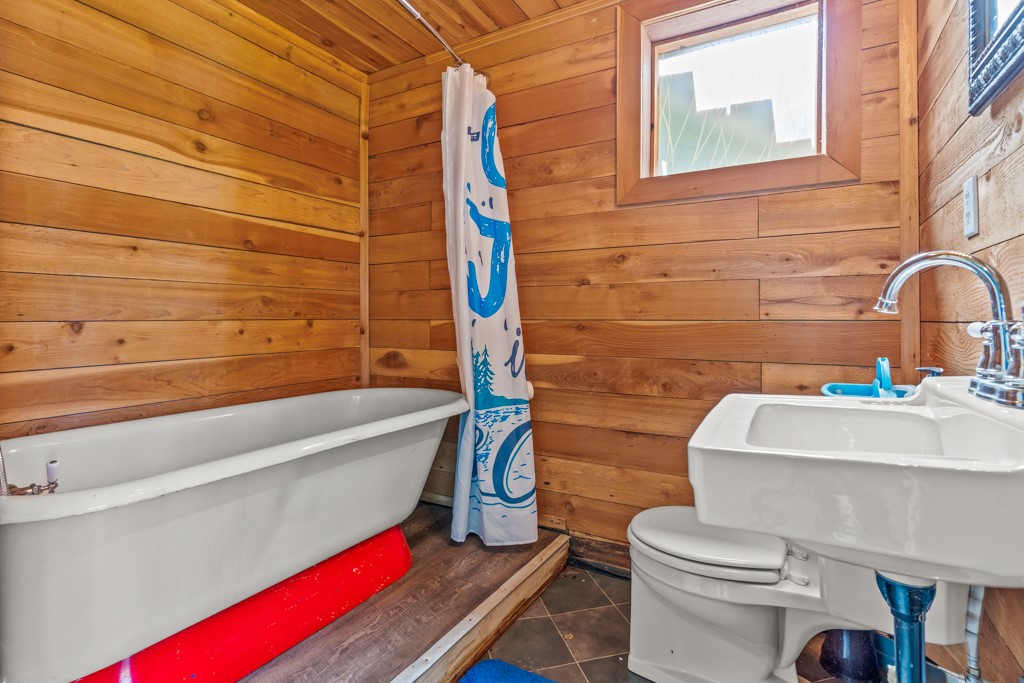 263 Crestwood Loop Avinger TX 75630
