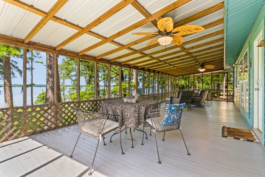 263 Crestwood Loop Avinger TX 75630