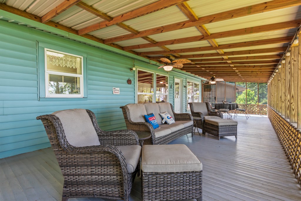 263 Crestwood Loop Avinger TX 75630
