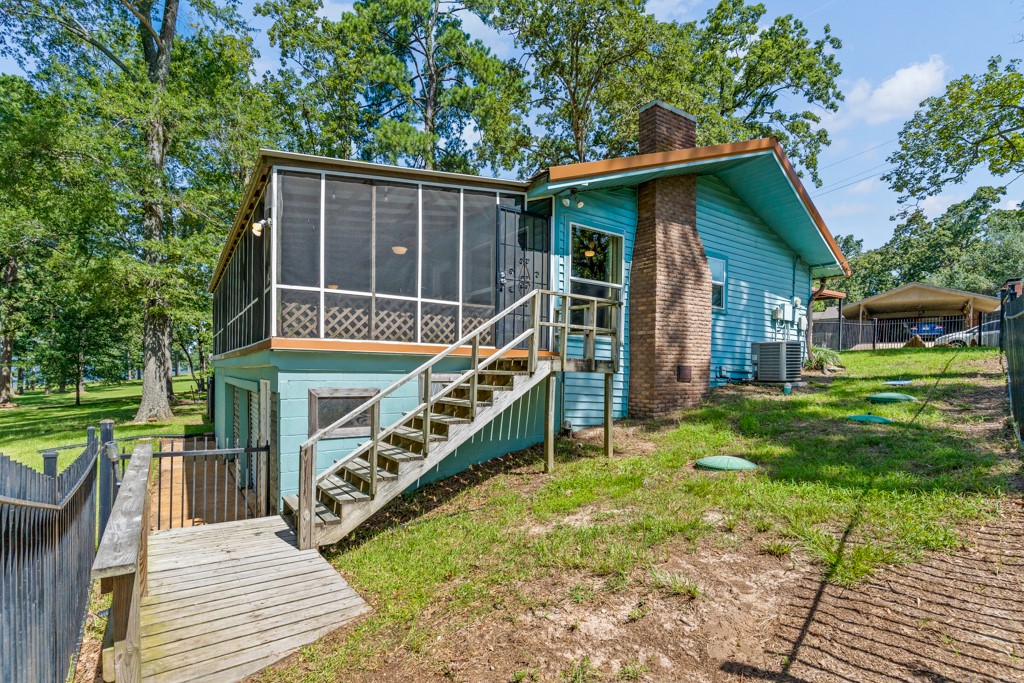 263 Crestwood Loop Avinger TX 75630