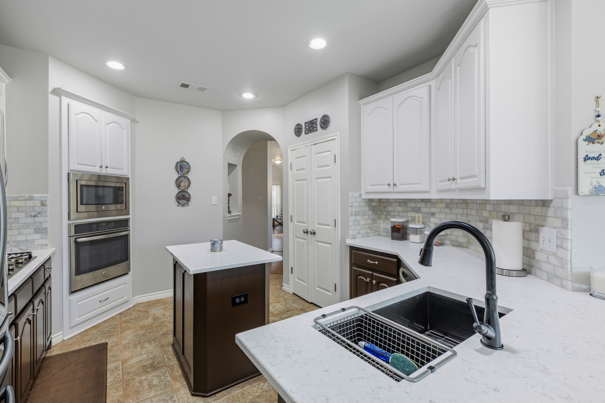 10802 Saint Annes Drive Rowlett TX 75089