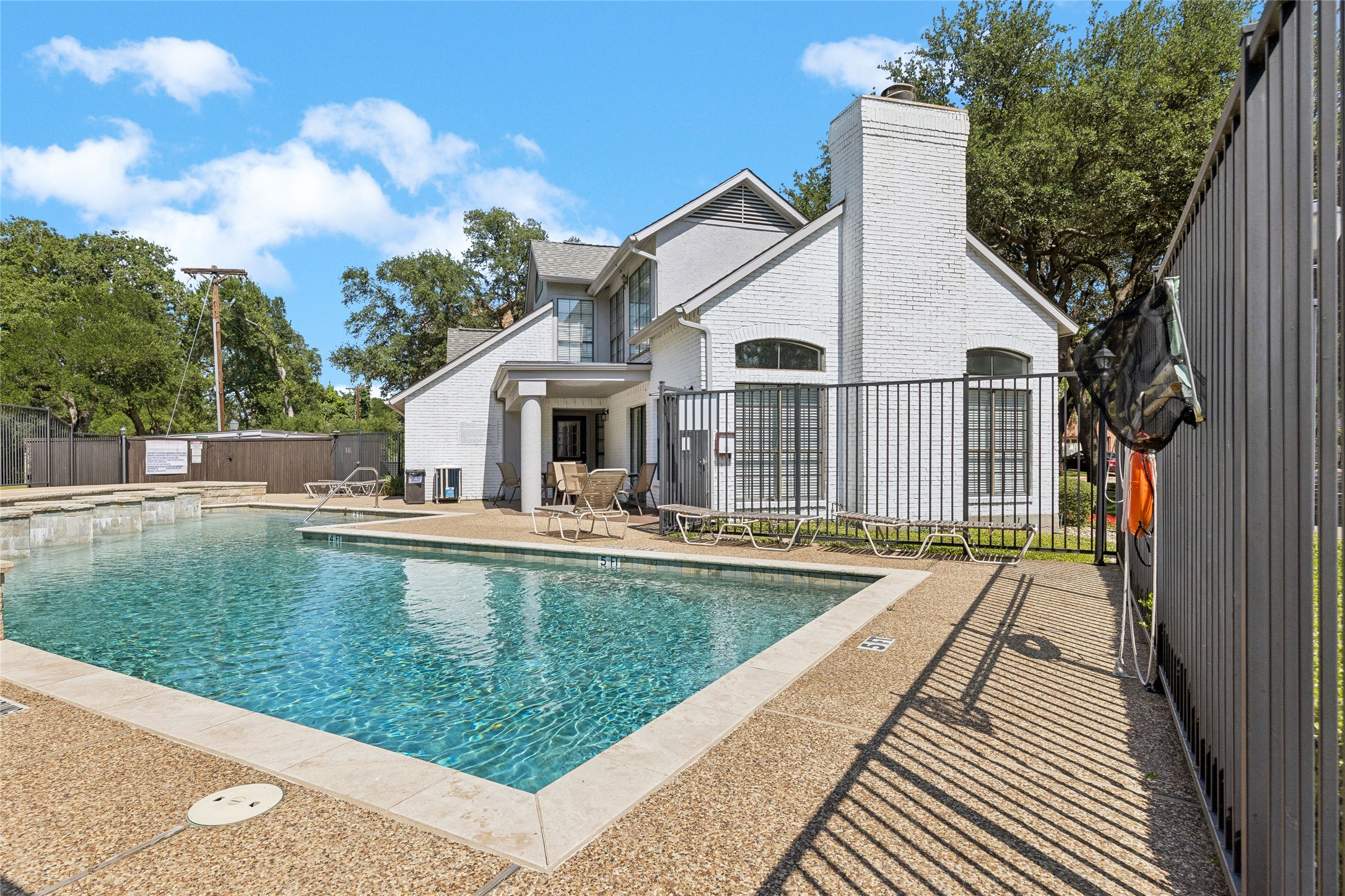 138 Arbor Glen Drive Euless TX 76039