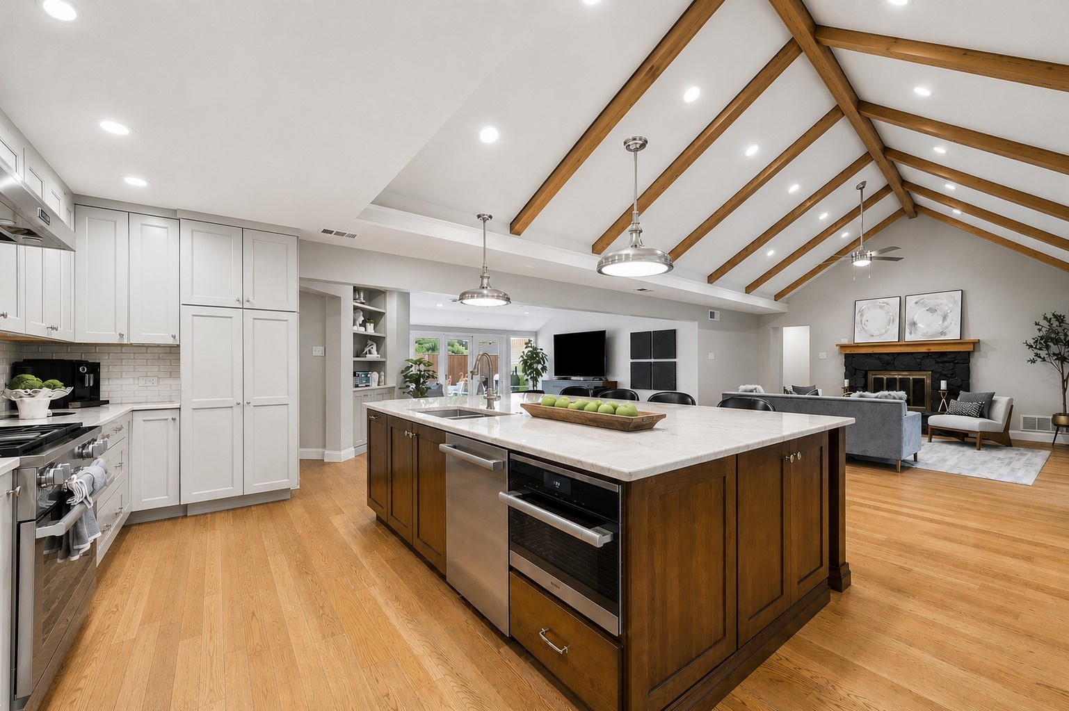 4359 Shady Bend Drive Dallas TX 75244