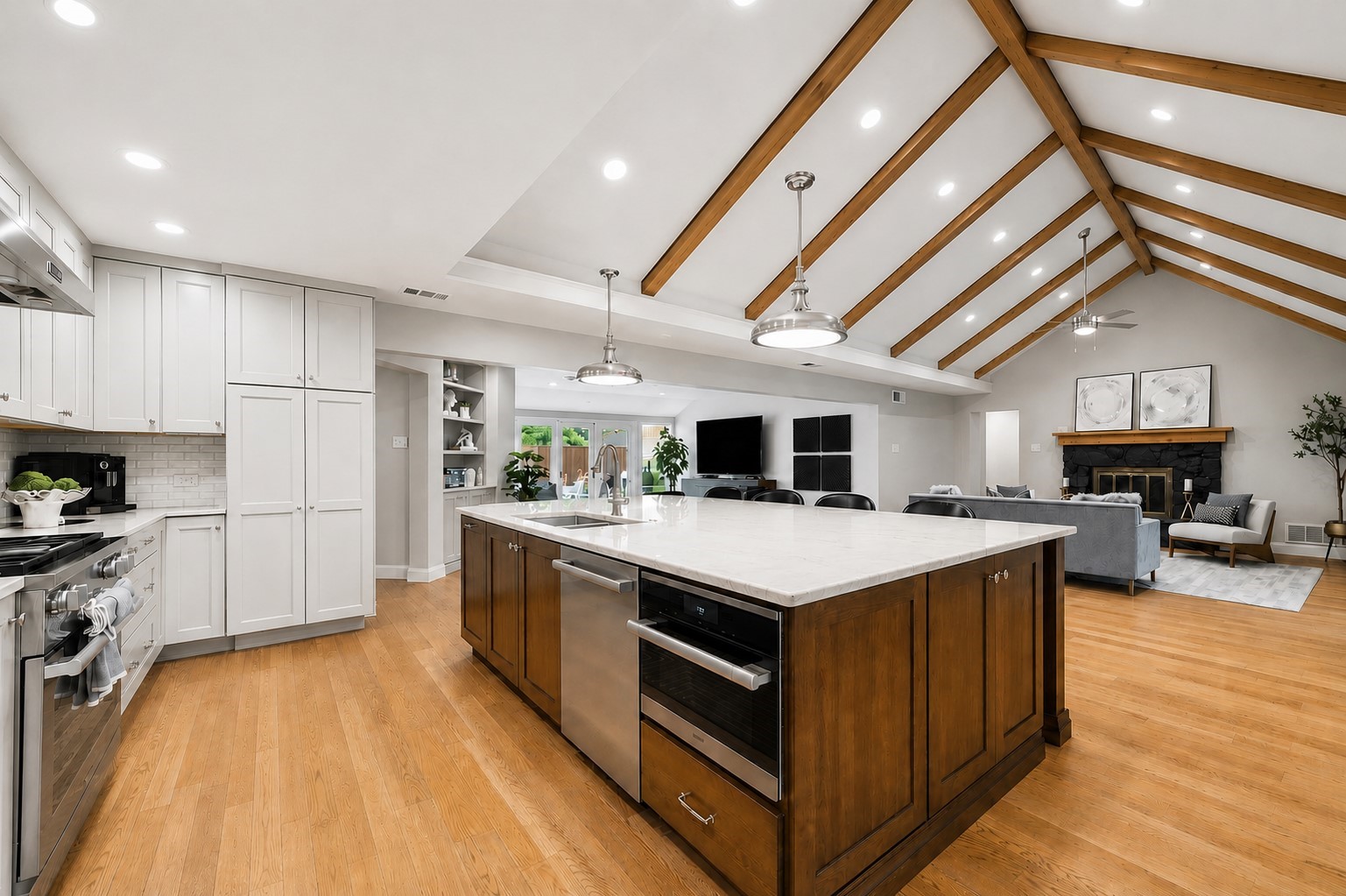 4359 Shady Bend Drive Dallas TX 75244