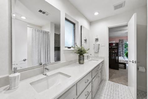 4359 Shady Bend Drive Dallas TX 75244