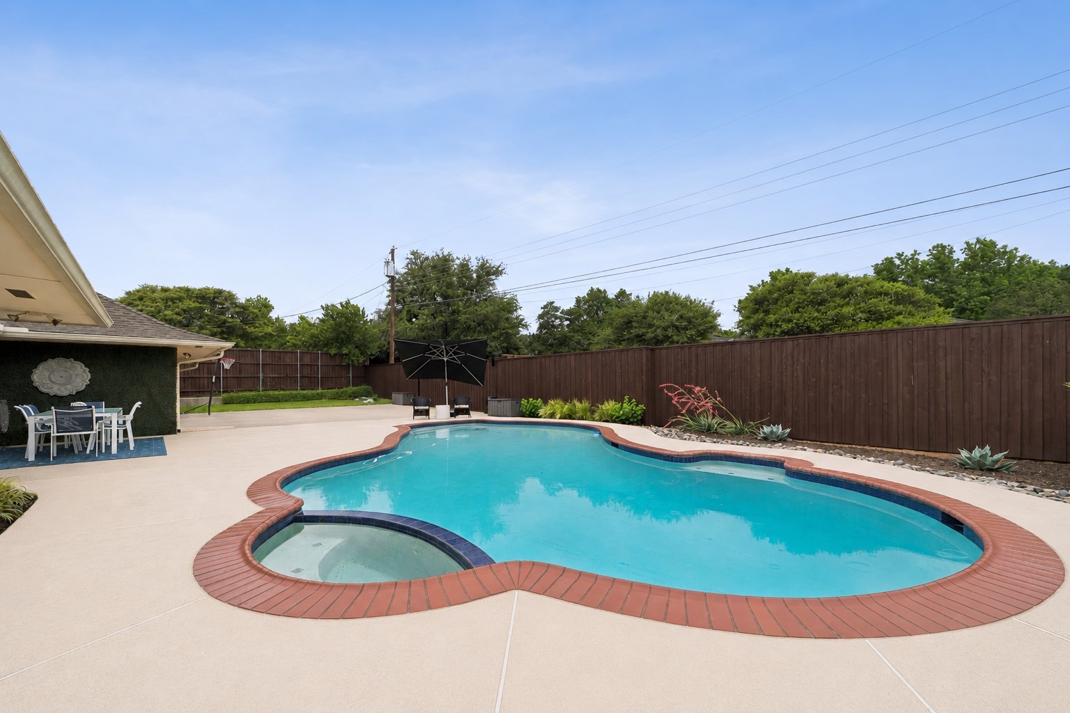 4359 Shady Bend Drive Dallas TX 75244