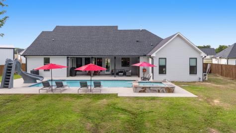 21836 Country Meadows Bullard TX 75757