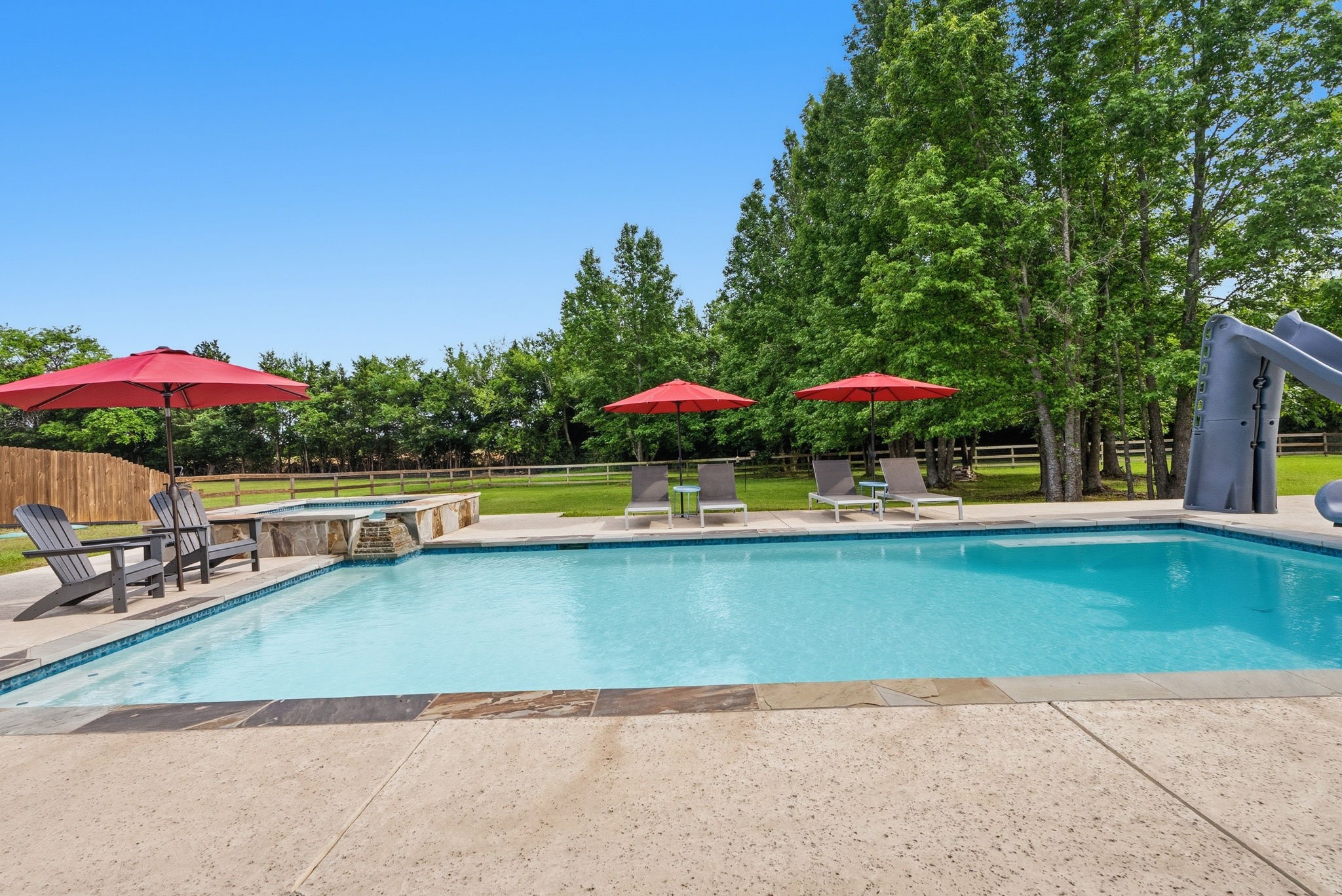 21836 Country Meadows Bullard TX 75757