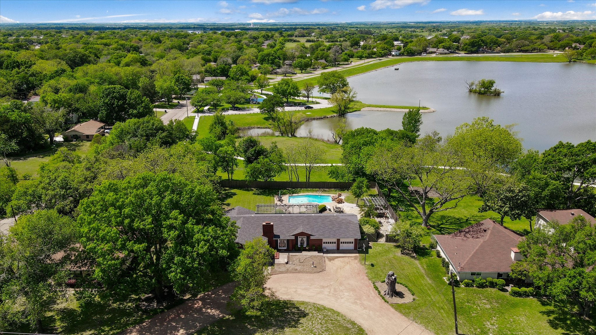1805 N Preston Street Ennis TX 75119