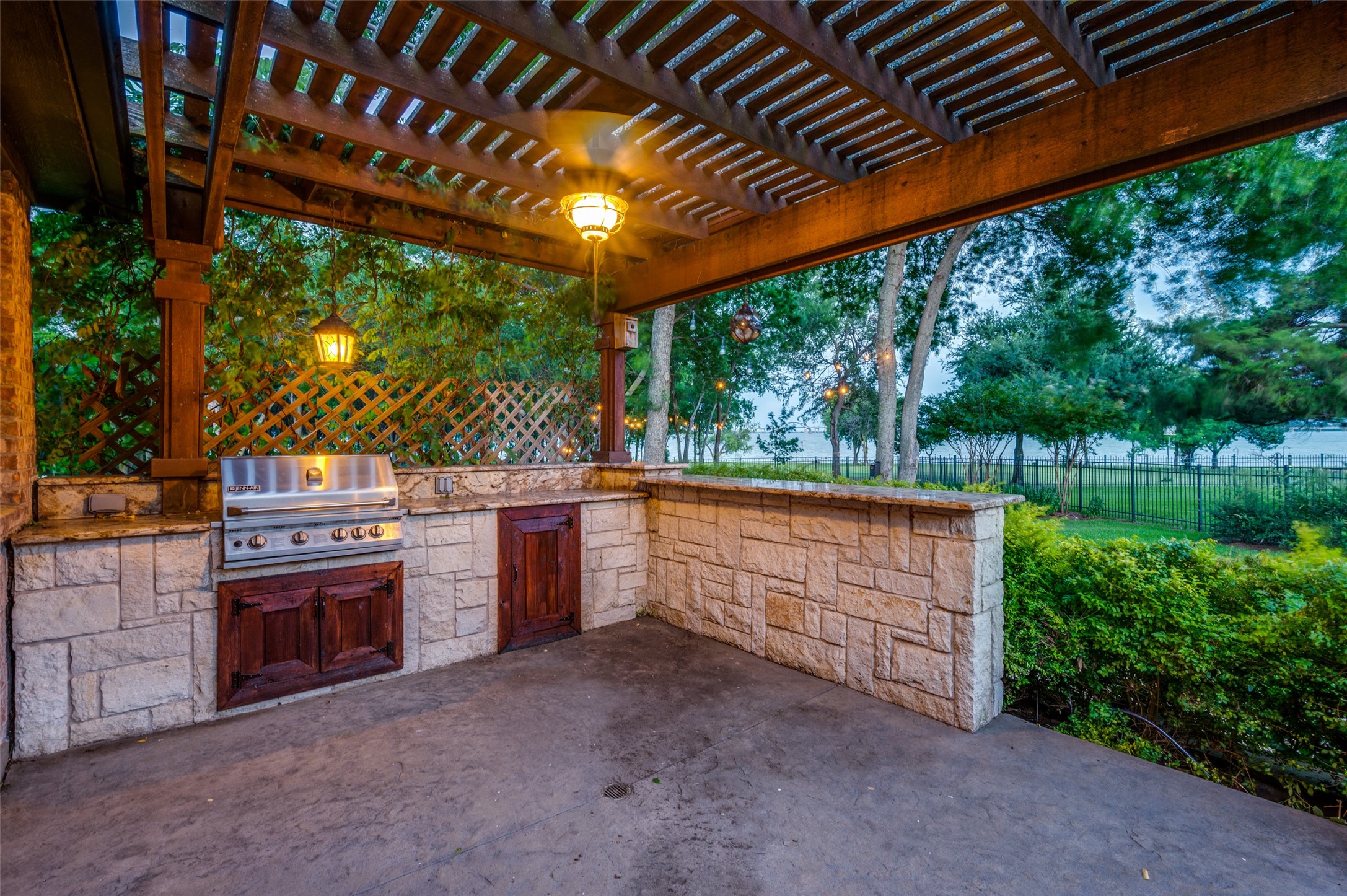 730 Peninsula Bend Shady Shores TX 76208