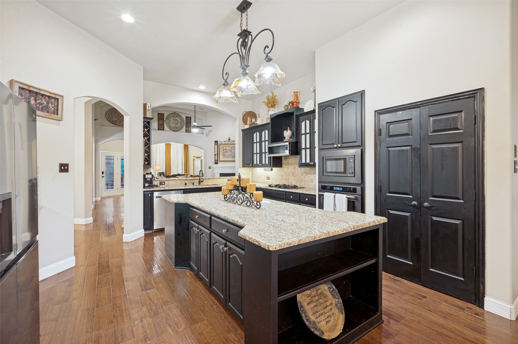 730 Peninsula Bend Shady Shores TX 76208