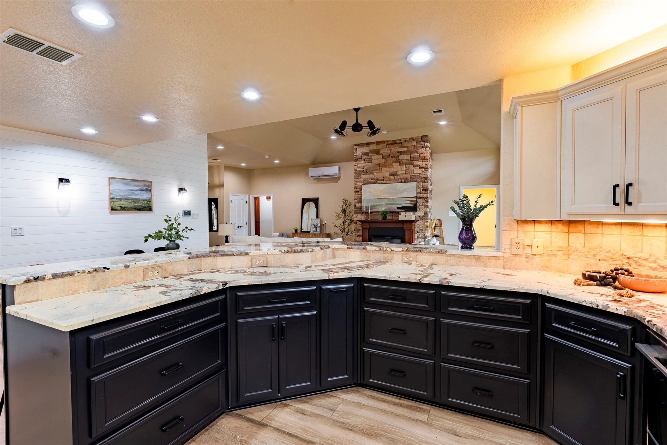 2325 River Road Granbury TX 76048