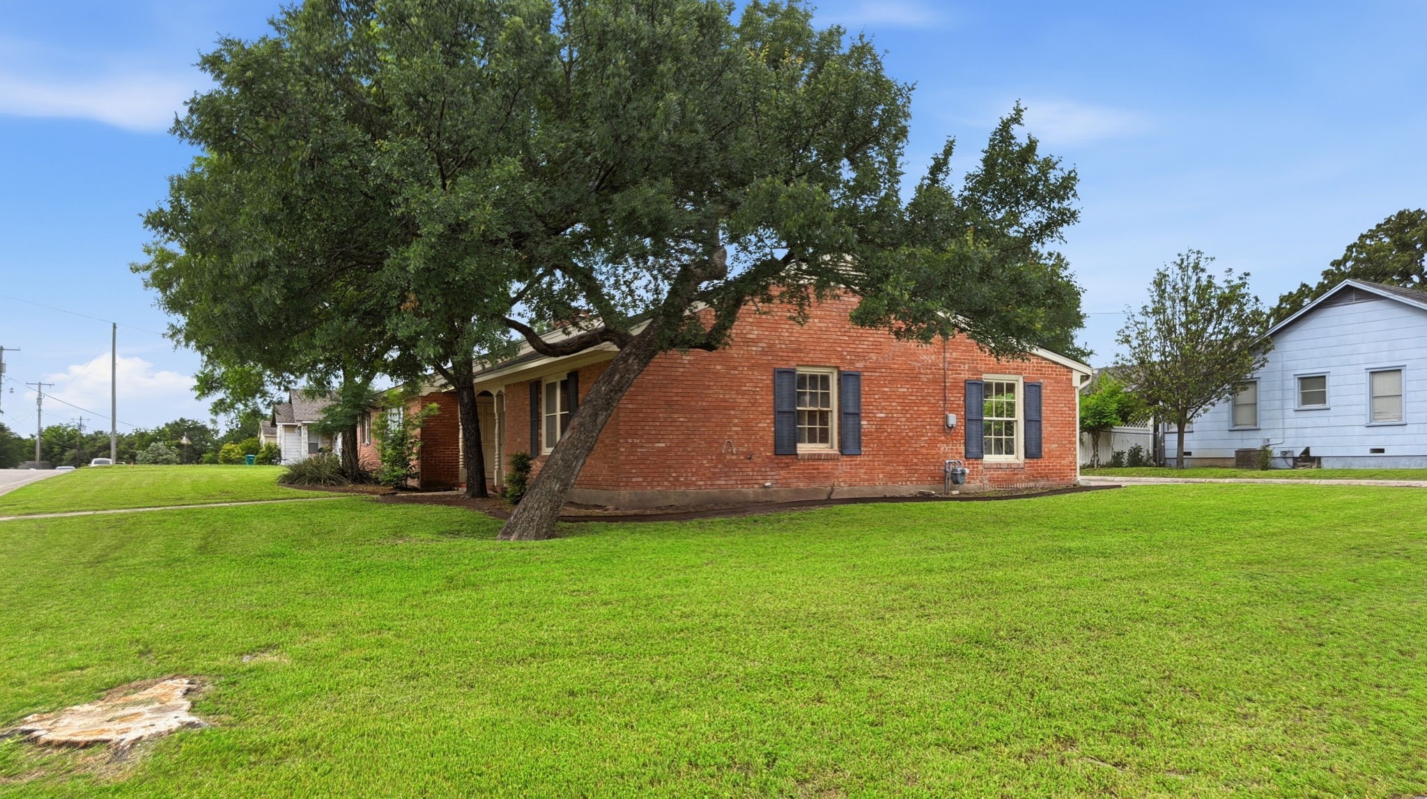 700 Park Street Gatesville TX 76528
