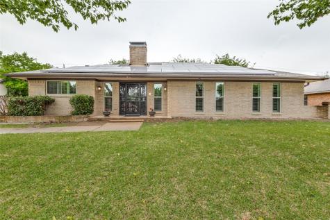 913 Cottonwood Drive Desoto TX 75115