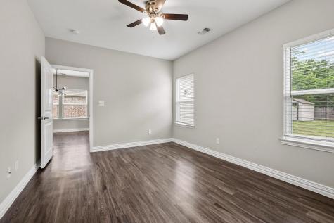 514 W Hull Street Denison TX 75020