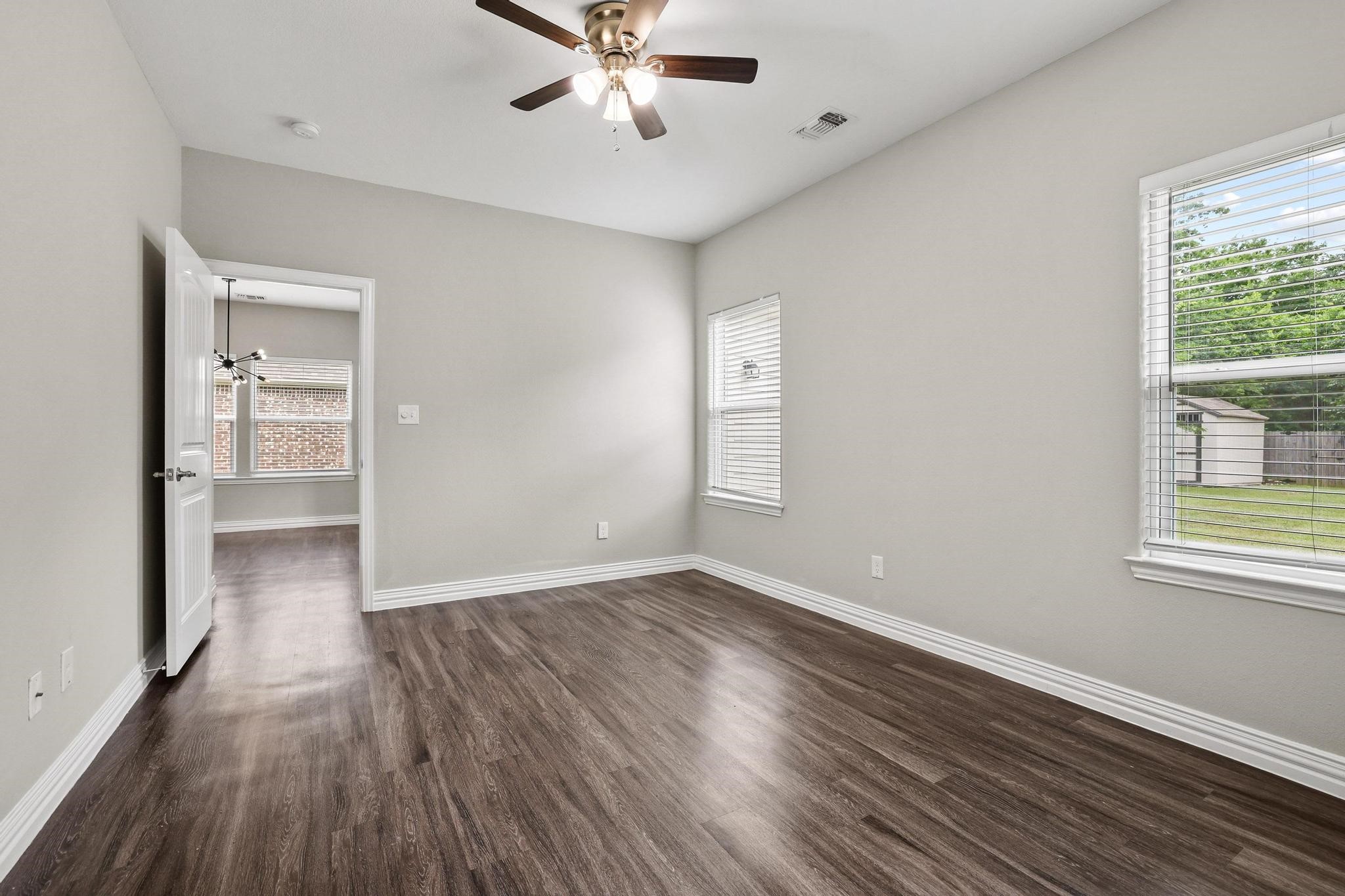 514 W Hull Street Denison TX 75020