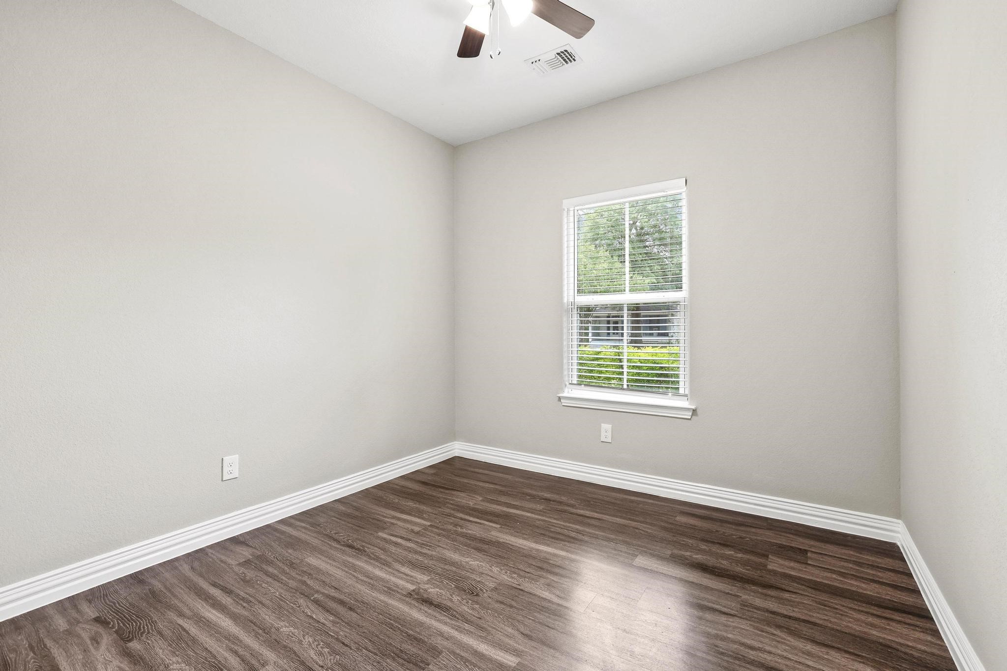 514 W Hull Street Denison TX 75020