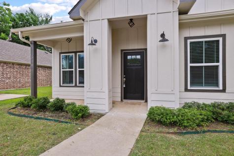 514 W Hull Street Denison TX 75020