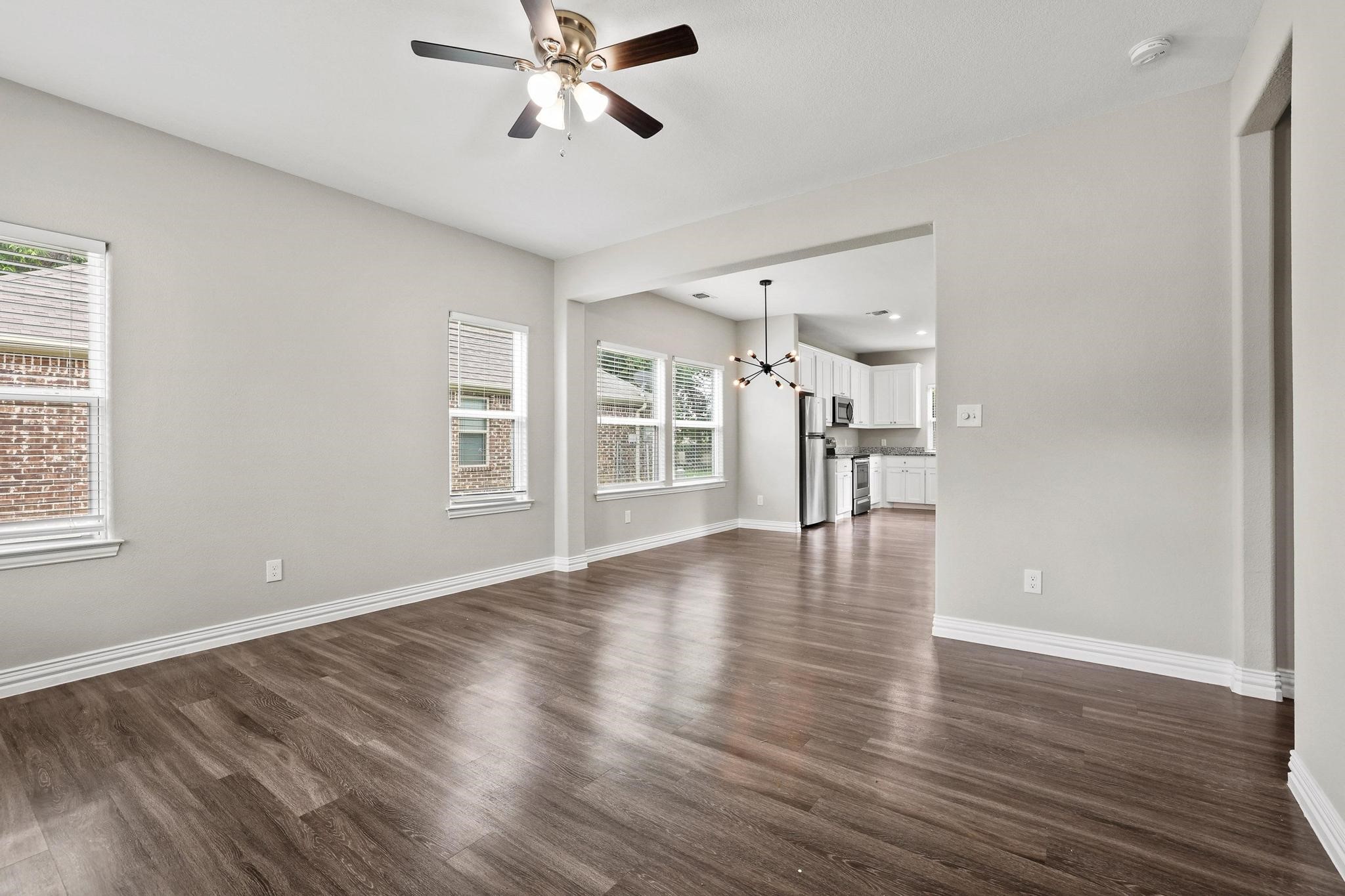 514 W Hull Street Denison TX 75020