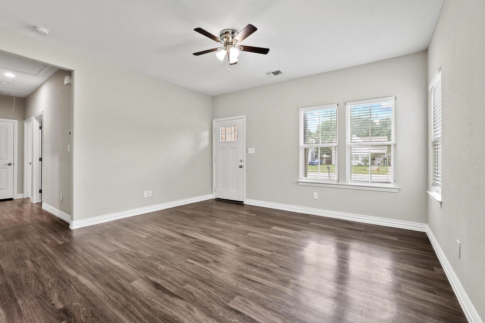 514 W Hull Street Denison TX 75020
