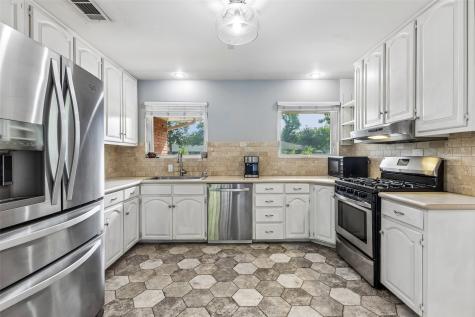 181 Easton Road Dallas TX 75218