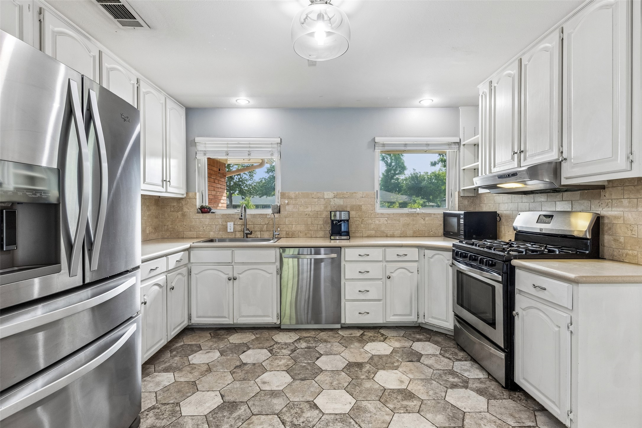 181 Easton Road Dallas TX 75218