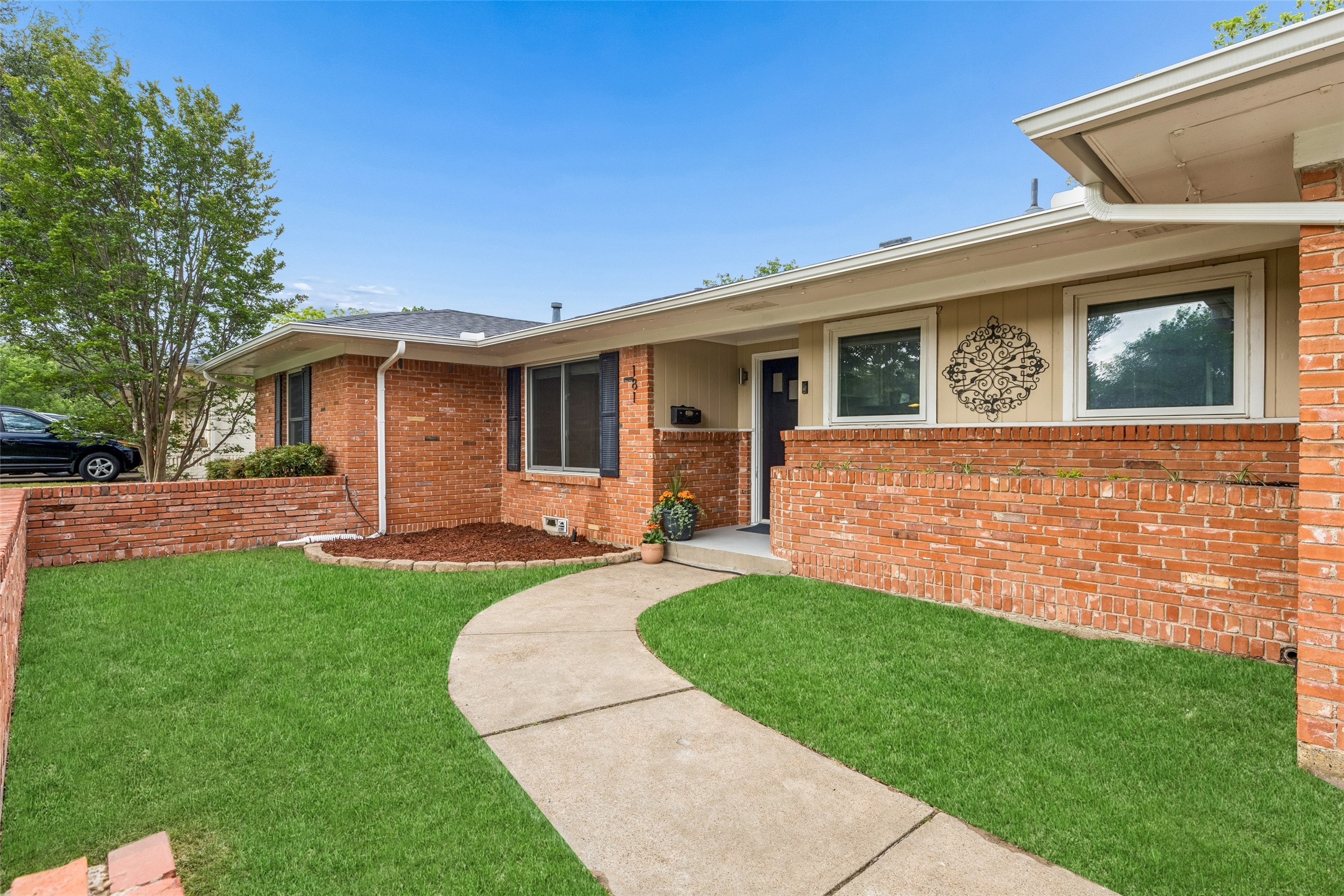 181 Easton Road Dallas TX 75218