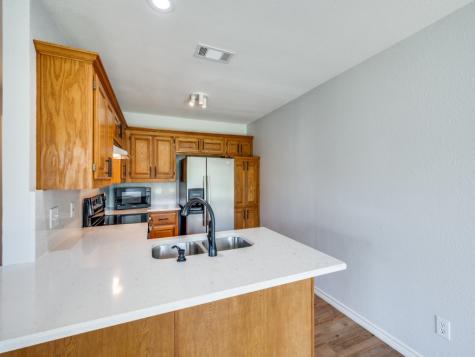 401 N Sierra Trail Pilot Point TX 76258