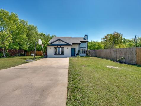 401 N Sierra Trail Pilot Point TX 76258