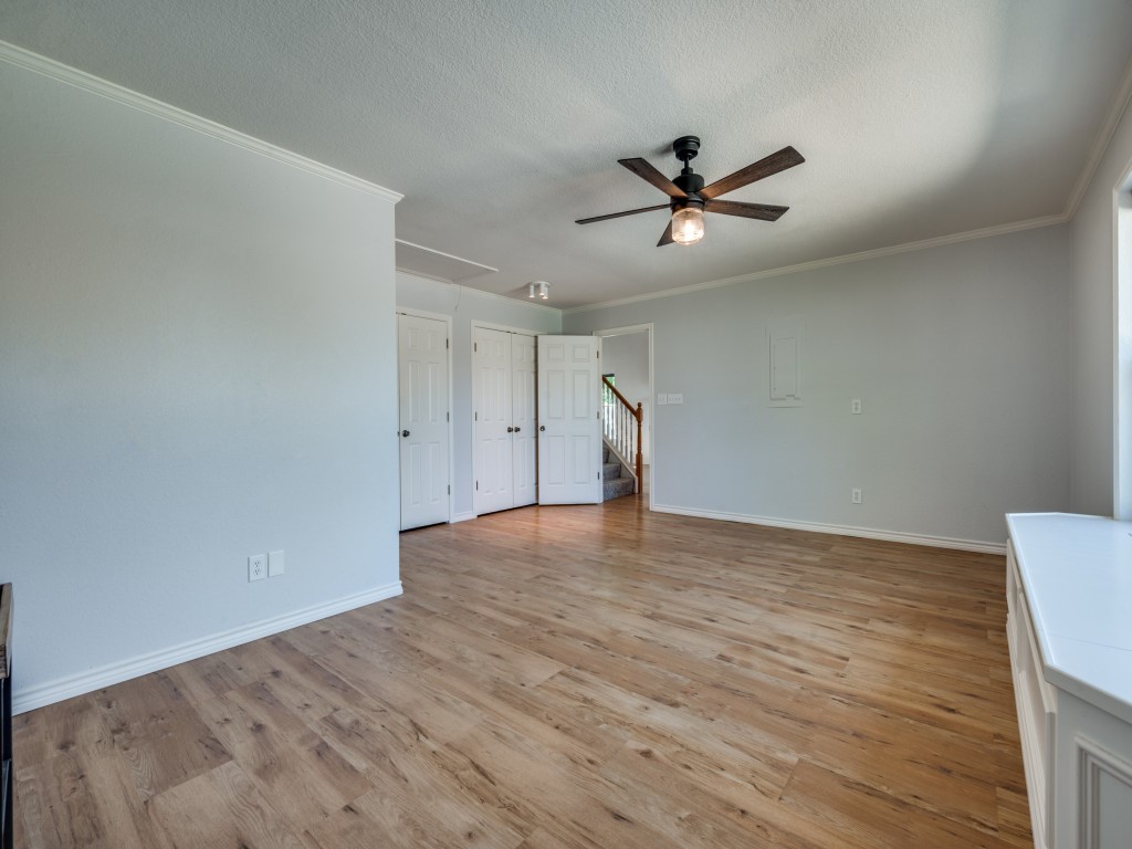 401 N Sierra Trail Pilot Point TX 76258