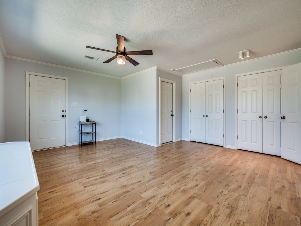 401 N Sierra Trail Pilot Point TX 76258