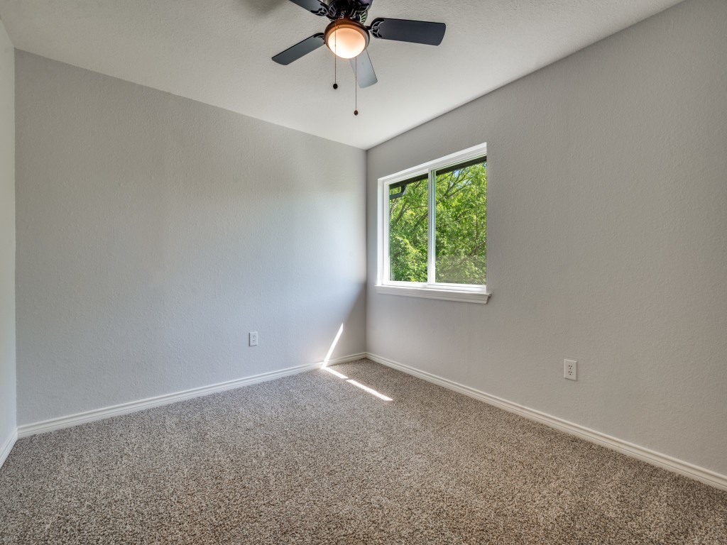 401 N Sierra Trail Pilot Point TX 76258