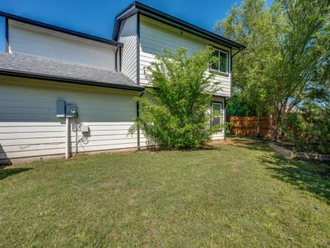 401 N Sierra Trail Pilot Point TX 76258