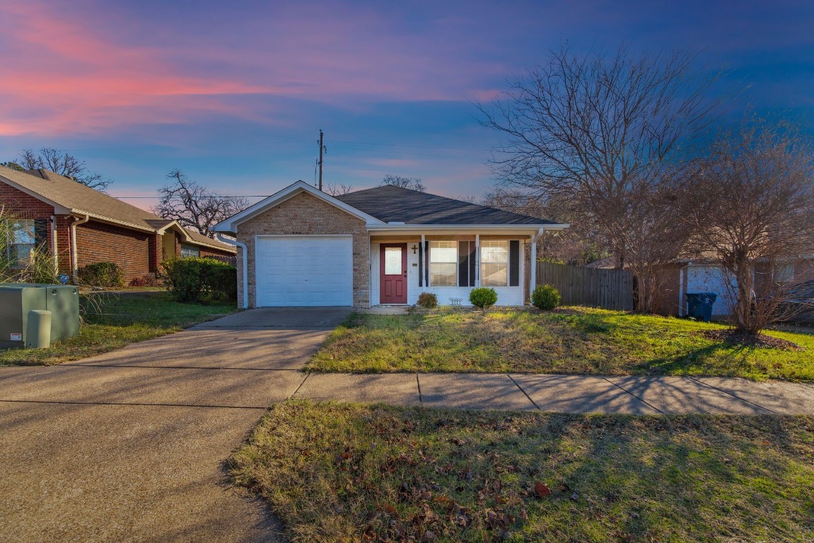 1111 Woodlands Park Drive Lindale TX 75771