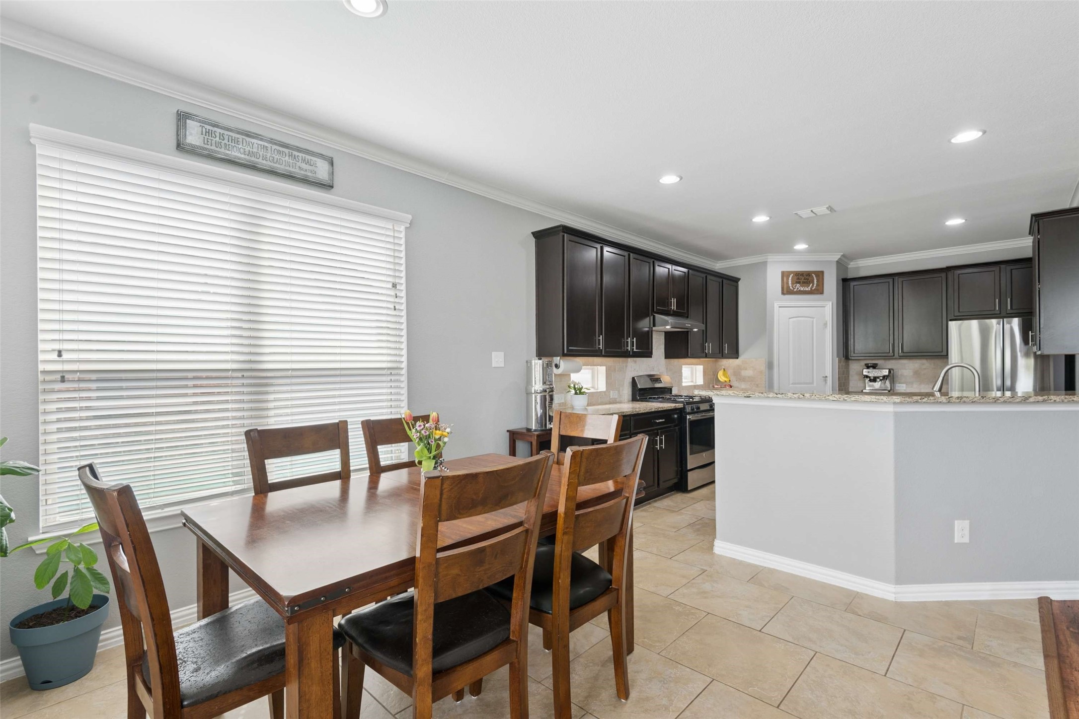 417 Peach Lane Burleson TX 76028