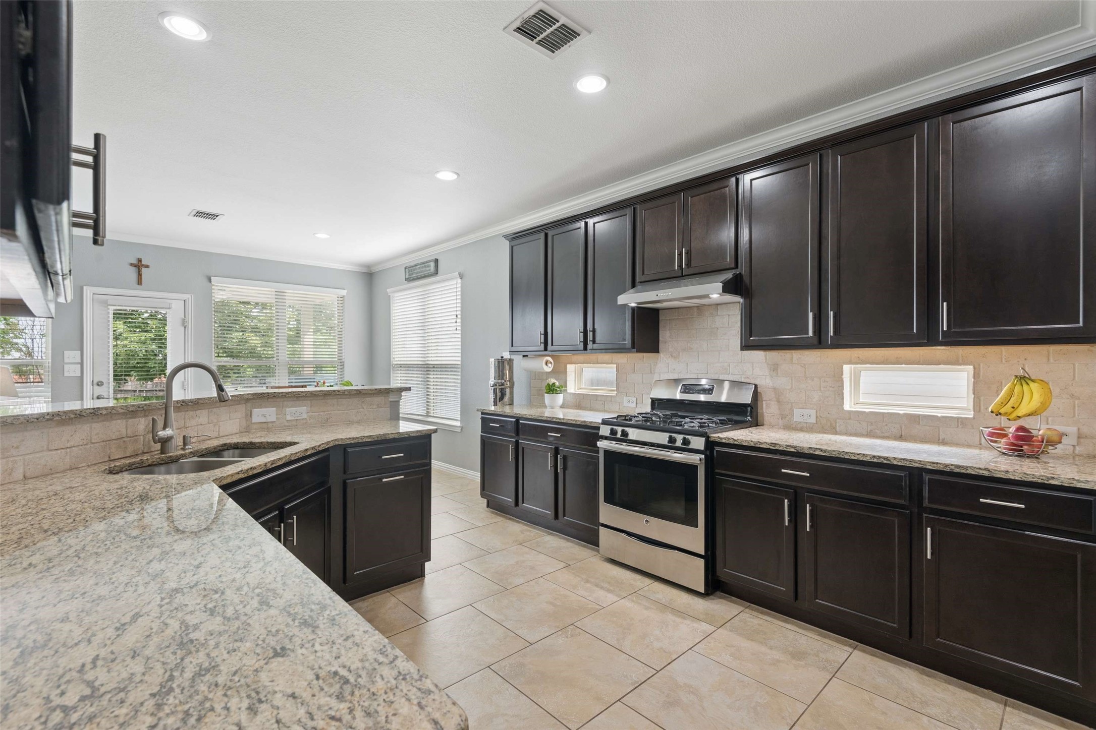 417 Peach Lane Burleson TX 76028